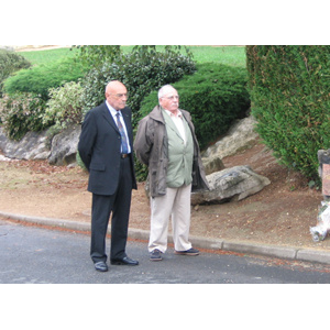 Hommage - Paul Clergerie, ex-président de l'association, et Léon Pulvermacher, ancien élève juif caché durant la guerre, ont rendu hommage à leurs camarades morts et à l'ancien proviseur Albert Faurel.