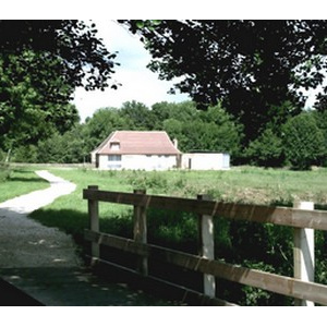 Jusqu'au Moulin - Les passerelles créés amènent le promeneur jusqu'au Moulin et au-delà, sur la passerelle sur la Loue.